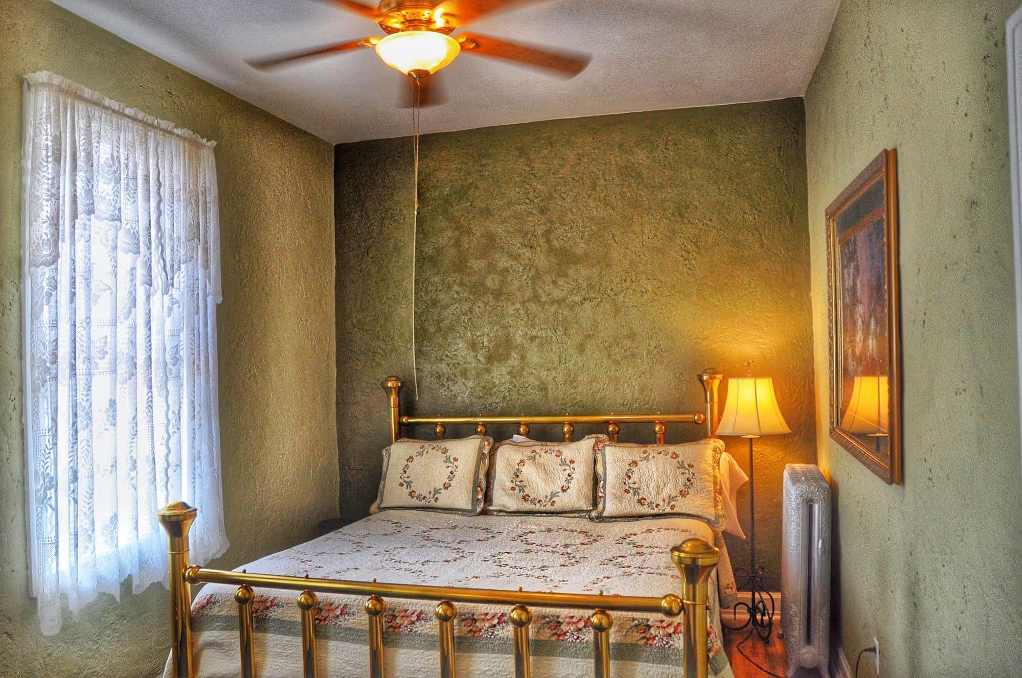 La Plaza Historic Hotel & Restaurant Walsenburg Extérieur photo