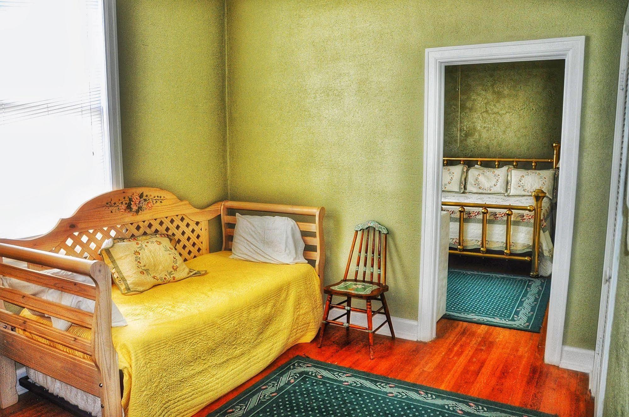 La Plaza Historic Hotel & Restaurant Walsenburg Extérieur photo